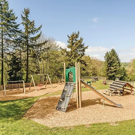 Hillcroft Park * プーリー・ブリッジ